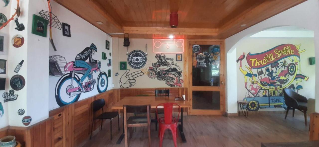 Throttle Shrottle Moto Hostel Манали Экстерьер фото