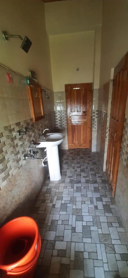 Throttle Shrottle Moto Hostel Манали Экстерьер фото
